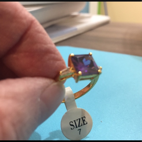 Jewelry - Ring size 7. Purple stone
